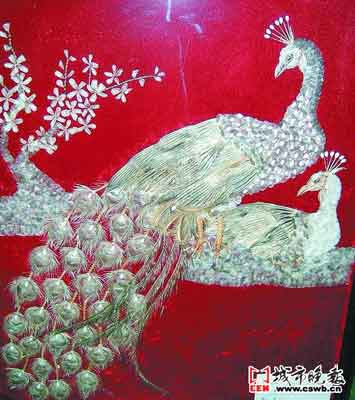 吉林女子鱼刺画出孔雀曾猛吃带鱼留刺作画 图 搜狐新闻