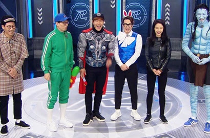 Foto: Momen saat Lee Kwang Soo menjilati wajah Yoo Jae Suk dan Haha http://ift.tt/20kt43r - Berita Terkini Lee Kwang Soo Terbaru Hari Ini -"Running Man" episode terbaru benar-benar sukses mengocok perut penonton. Salah satu aksi kocak yang pastinya berhasil membuat penonton tertawa itu datang dari Lee Kwang Soo. 