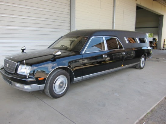 中古洋型霊柩車