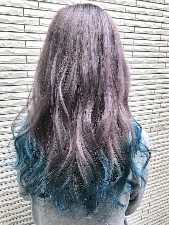 ネイビーブルーヘアカラー 青カラー ネイビーカラーにしてみたい方 ケアブリーチ ダブルカラー インナーカラー ハイライトカラー 原宿 美容室 Sherry 原宿美容室