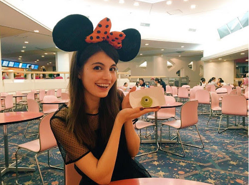 思いつきでディズニーランドに行ってみた 同じ日にディズニーランドに芸能人が多数インパーク ディズニー裏話 雑学 トリビアが2 000話以上 ディズニーブログ じゃみログ