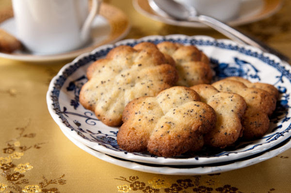 Lemon and poppy seed cookies