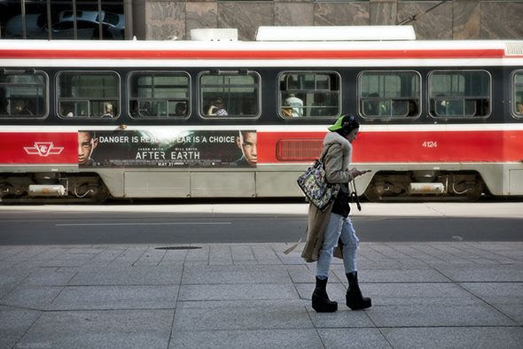 distracted walking toronto