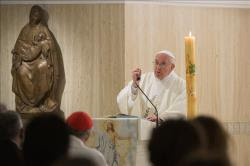 Em homilia, Papa afirma que não existe cristão sem Igreja