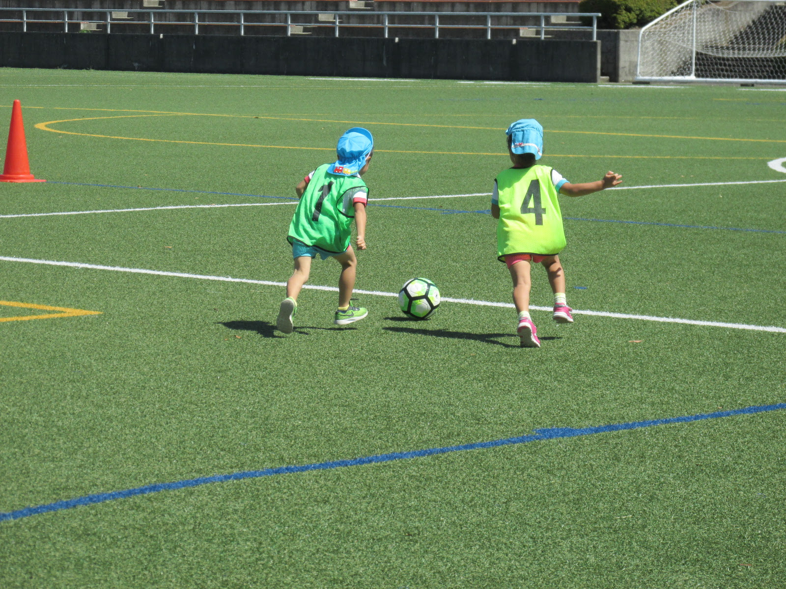 ちびっ子サッカーその2 百花台公園 公式