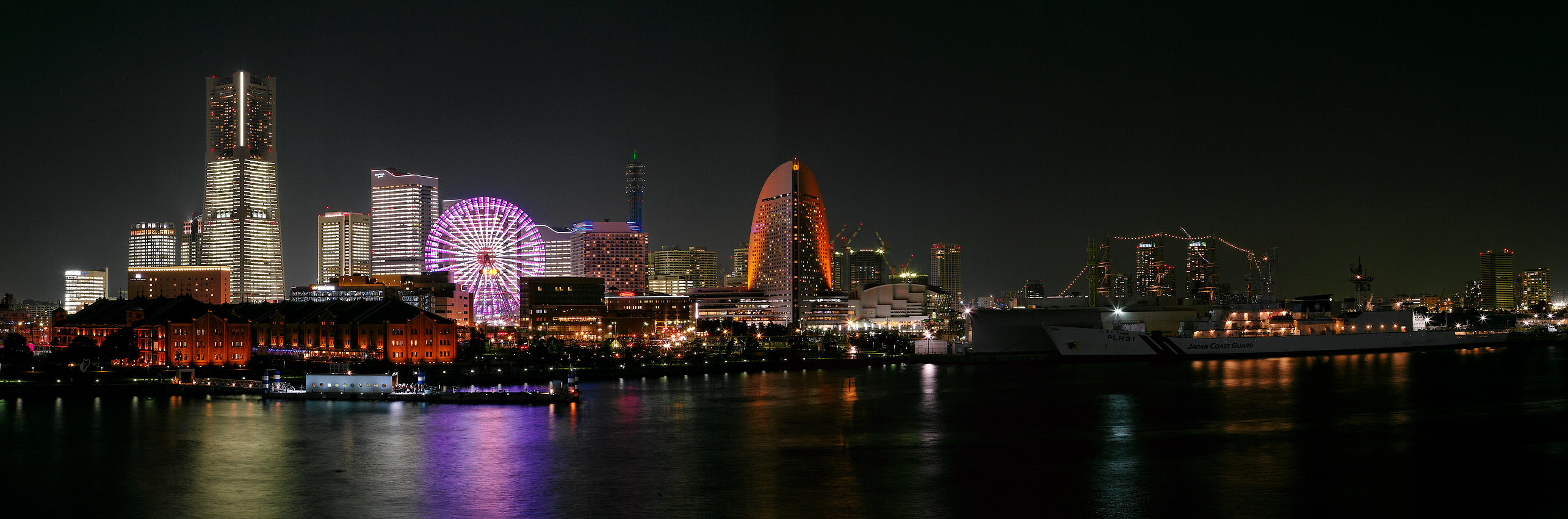 横浜みなとみらい夜景 パノラマ Harmonicwave