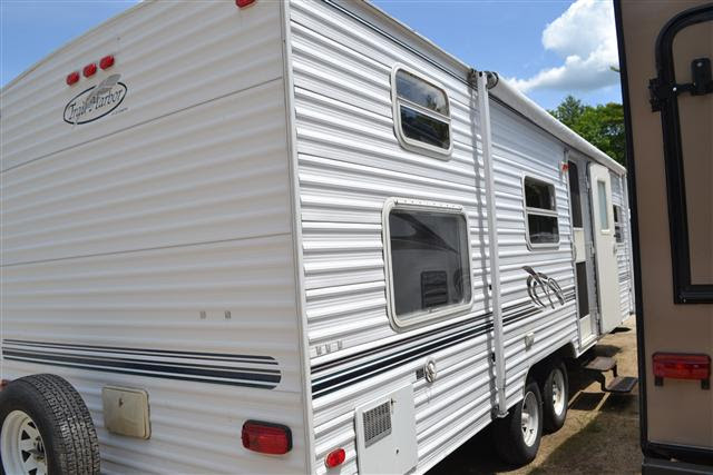 2000 R-Vision Trail Harbor