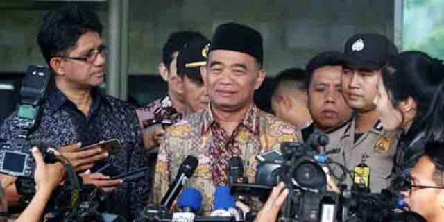 Mendikbud Sebut Program PENGHAPUSAN PR SEKOLAH Berlaku Mendikbud Sebut Program PENGHAPUSAN PR SEKOLAH Berlaku