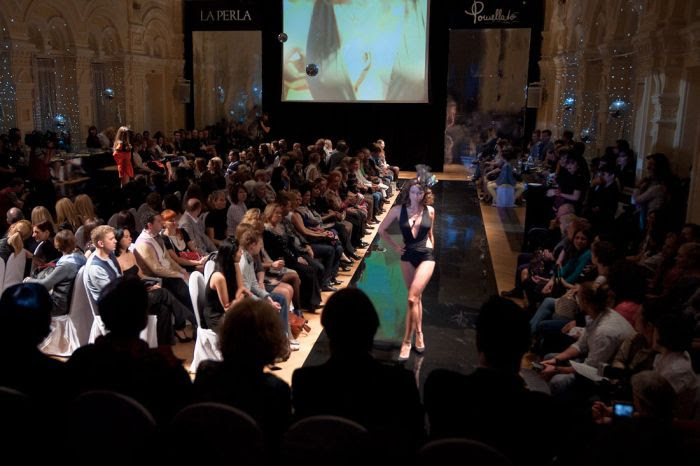 Lingerie Show in Moscow (31 pics)
