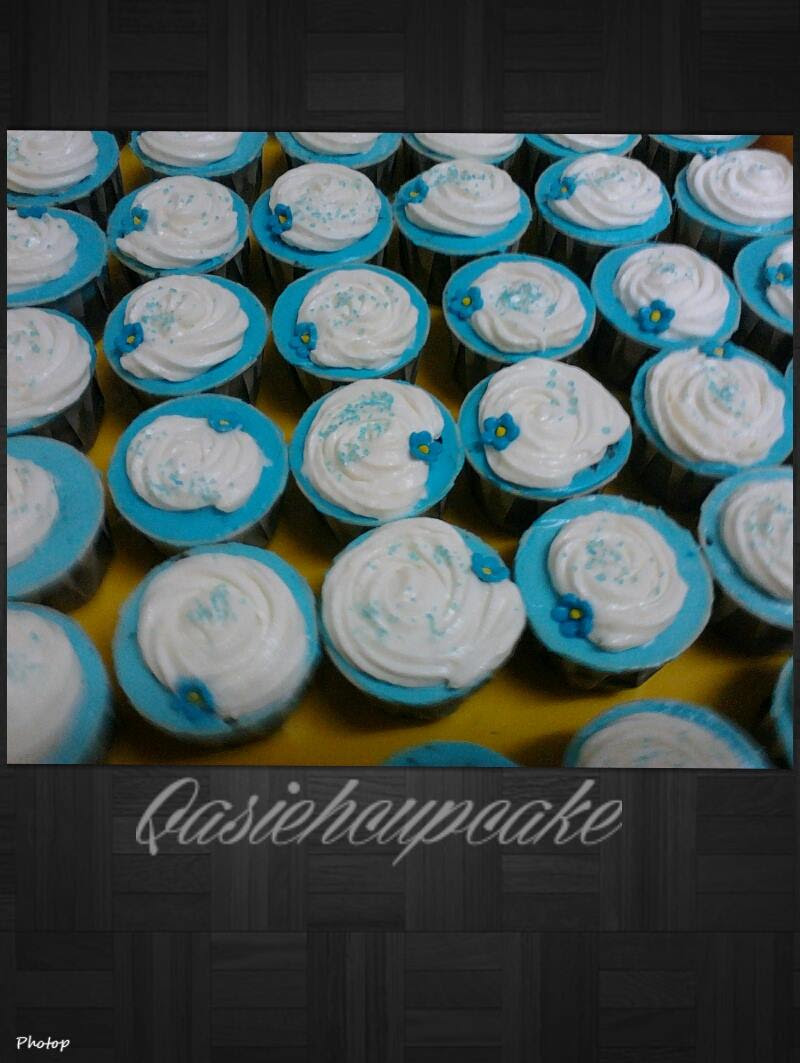 Qasieh Cupcake ♥: Cake Barbie, Apam Polkadot, Cupcake Tema 