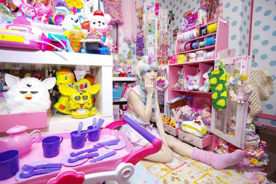 Fairy Tale Antenna x Julie Watai