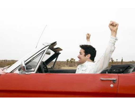 How to Purchase a Car With a Salvage Title