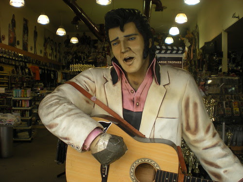 Elvis lost a hand