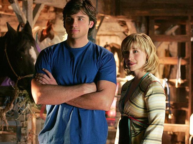 Smallville star Allison Mack 'wants plea deal' over Nxivm ...