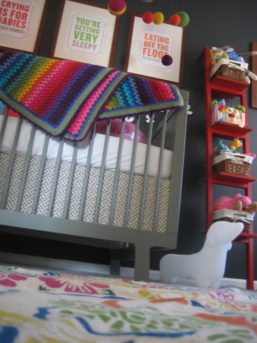 Bright Pictures For Babies. Quilts for Babies Using Bright