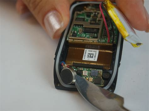 The fitbit charge 5 comes with a host of upgrades that set it apart from its predecessor, the fitbit charge 4. Fitbit Surge Battery Replacement - iFixit Repair Guide