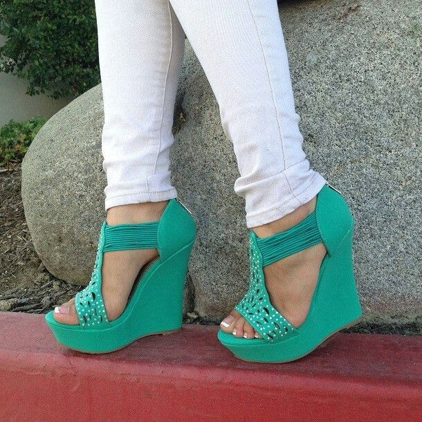 Perfect pair of fall shoes 2013-2014 #fall #shoes #wedges Get 20% your ...