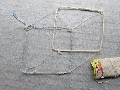 針金ハンガーやカラーワイヤーでシャボン玉用の輪を作ってみよう