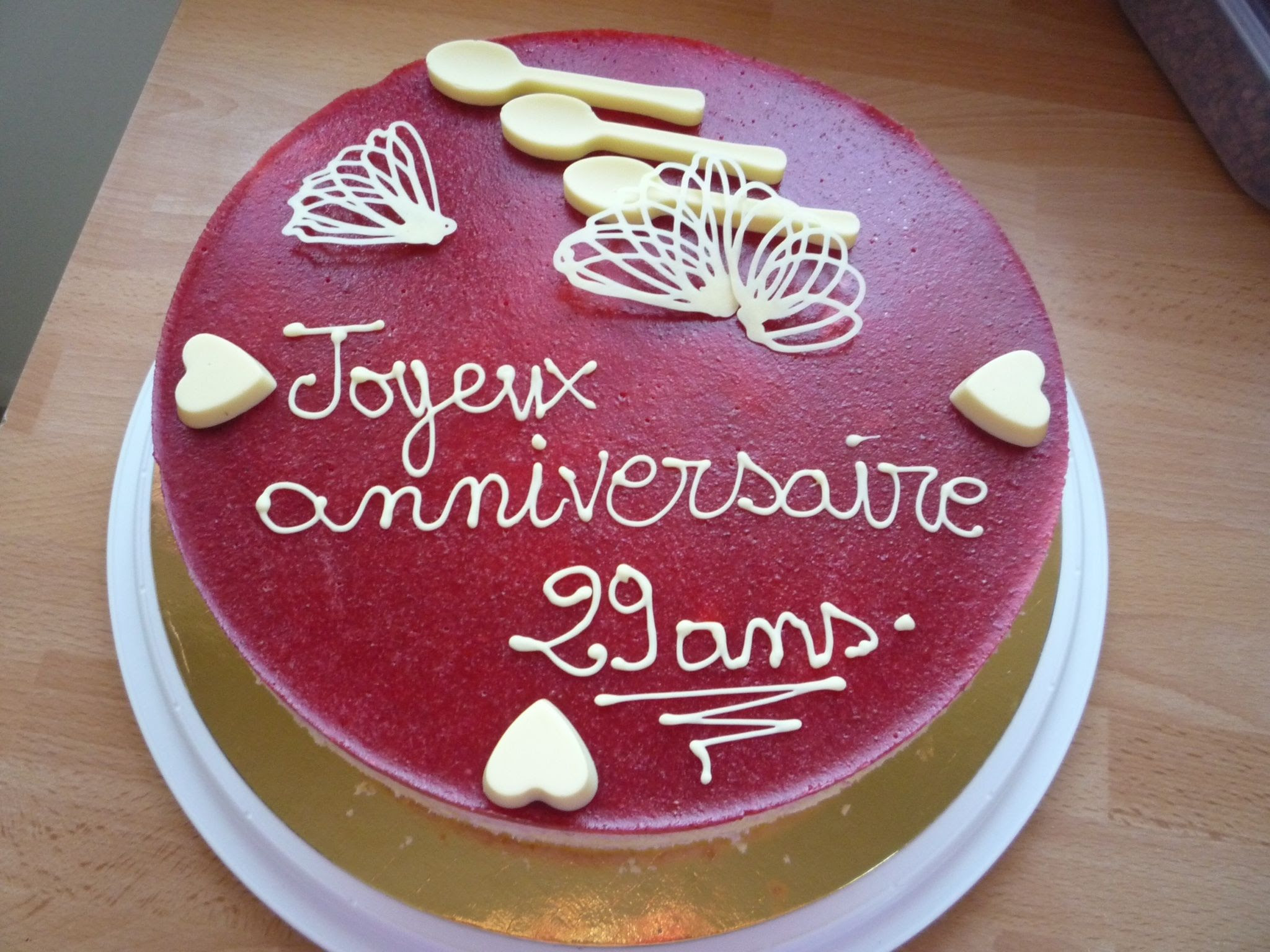 Bavarois Fraise Pris Entre Deux Genoise Fait Pour L Anniversaire Ma Belle Sœur Passione De Patisserie