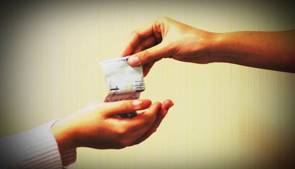 Berita Kali ini : Tahu Nggak ??? Beginilah Hukum Sedekah dengan Harta Haram, Bagikan !