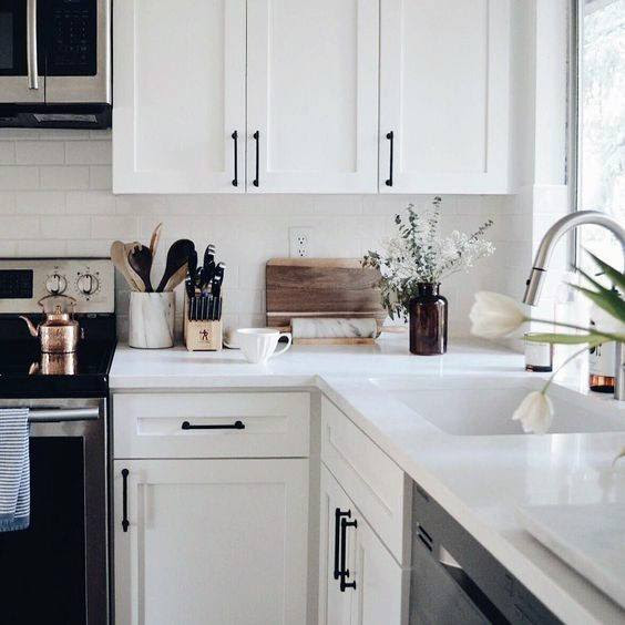 Top 70 Best Kitchen Cabinet Hardware Ideas - Knob And Pull ...