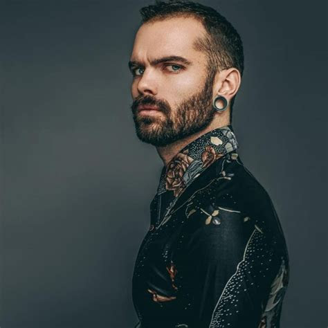 Horseshoes are a type of circular barbell, that has been bent into a u shape. Types of Ear Piercing Popular Among Men - The Short Guide