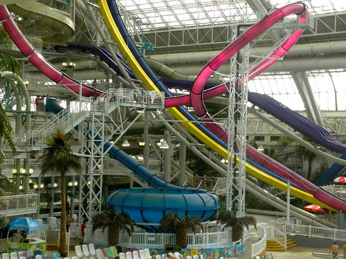 What To Expect At World Waterpark At West Edmonton Mall The Blog According To Buzz
