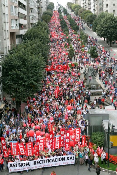 Manifestação em Vigo em dia de greve geral. Foto de EPA/Salvador Sas