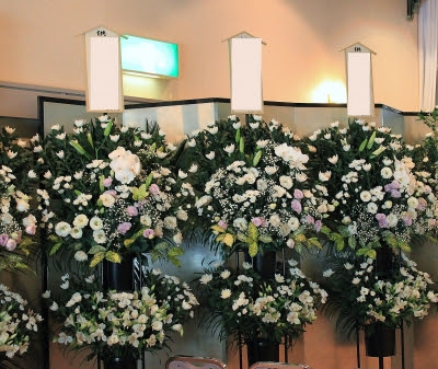 ご葬儀の生花 供花 スタンド花 いわき市 小名浜 花国湘南台店 お花の日記