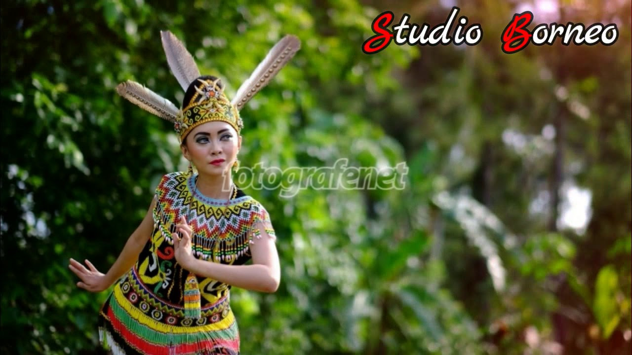 suku adat di kalimantan barat