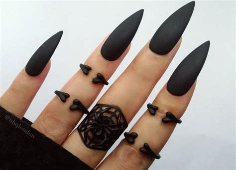 Nail Acrylic London