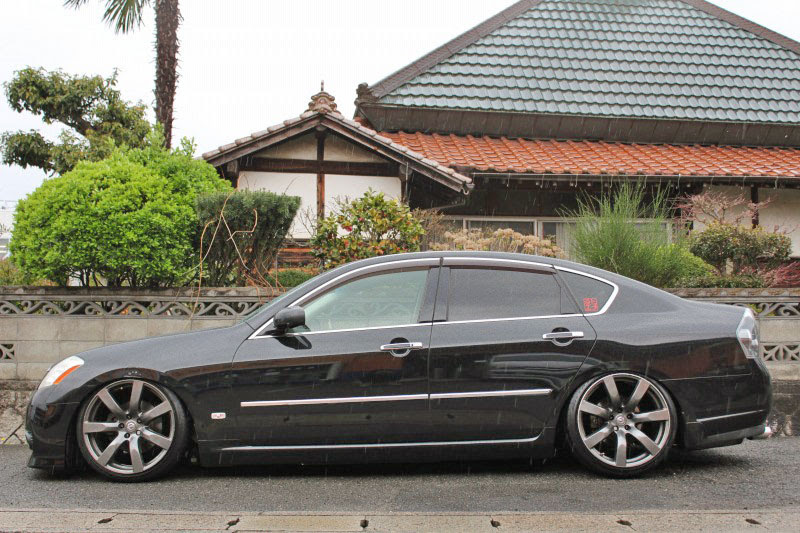 50 フーガ 車 高調 ただの車