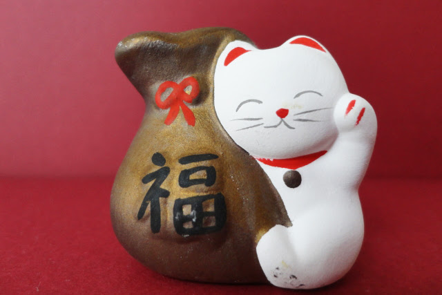 世界 日本の猫神様まとめ 人々の生活を支えた猫の神様ってどんにゃの