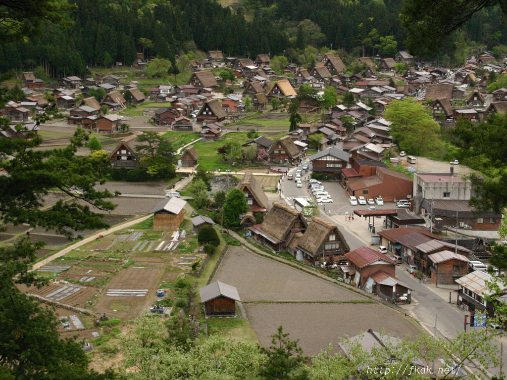 展望台からの白川郷の風景の壁紙 風景写真無料壁紙