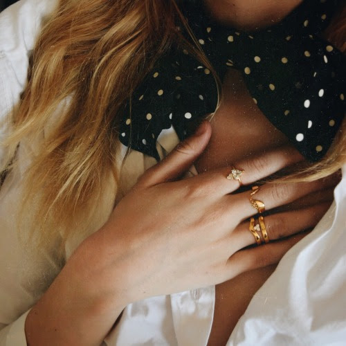 Look at how shiny…I am obsessed!
@marvaatelier rings