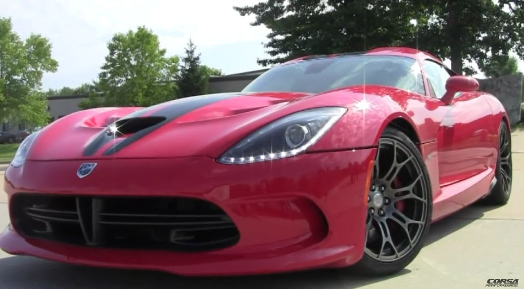 動画 アメ車らしい大排気量 ダッヂ バイパー13のマフラーサウンド動画 8 4l Kurumania クルマニア