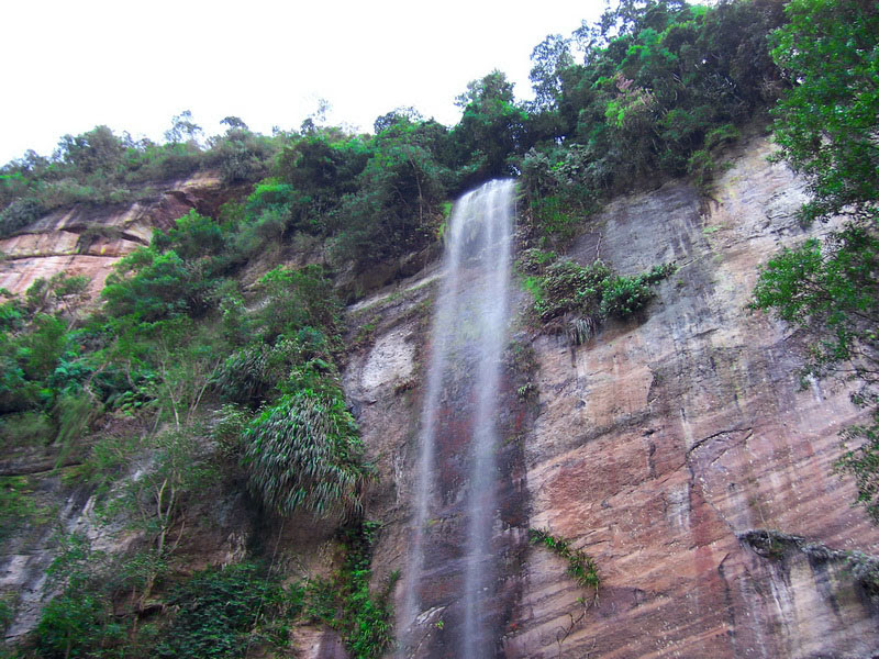 13 Air Terjun Terindah di INDONESIA