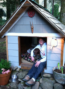 Ana White | East Fork Free Doghouse (or Playhouse or 