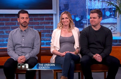 Video: Benarkah Matt Damon adalah ayah kandung dari anak yang dikandung istri Jimmy Kimmel? http://ift.tt/20kt43r - Berita Terkini Matt Damon Terbaru Hari Ini -Siapakah ayahmu? Pertanyaan itulah yang diajukan kepada bayi yang tengah dikandung oleh istri Jimmy Kimmel, Molly McNearney. 