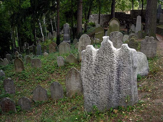 Třebič (Trebitsch), zsidó negyed és temető