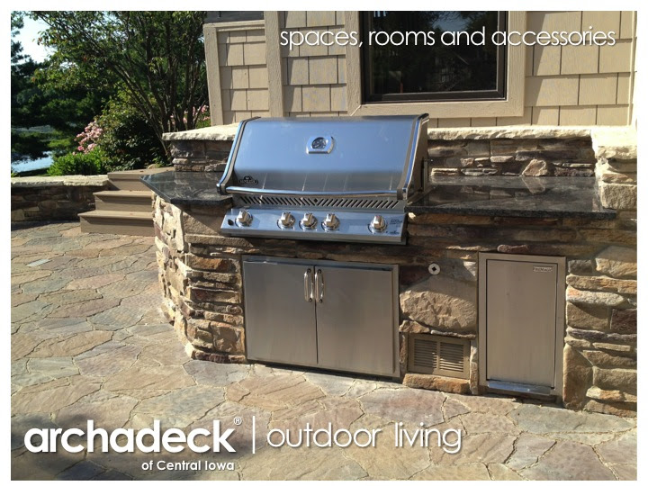 Amazing Outdoor Kitchen with Granite Slab Counter, Cultured Stone Finish 720 x 540 · 158 kB · jpeg