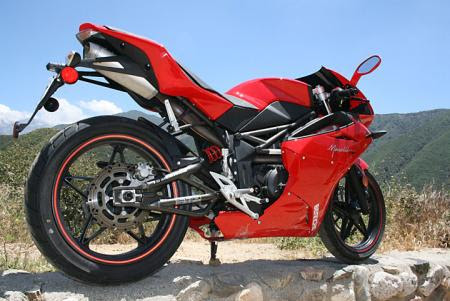 The Bennche Megelli 250R strikes a dramatic pose.
