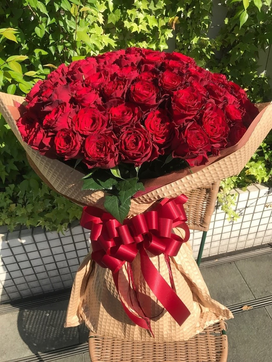 花束 赤バラ108本の花束 ル 花フェ日テレプラザ店 港区のお花屋