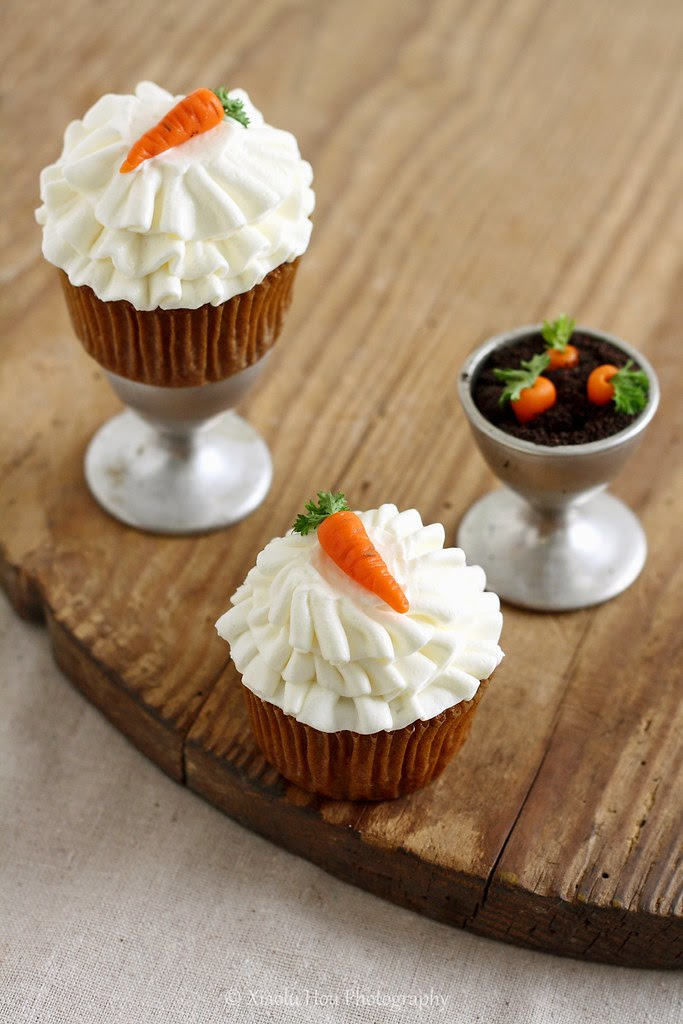 Carrot Cupcakes with Marzipan-Parsley Carrot Toppers