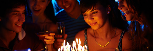 大人だからこそ盛り上がる 楽しい誕生日会の開き方 リッカケータリング デリ 東京を中心としたケータリングサービス