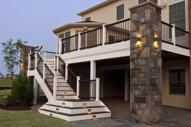 Composite deck and staircase with stone pillar - Traditional - Porch 