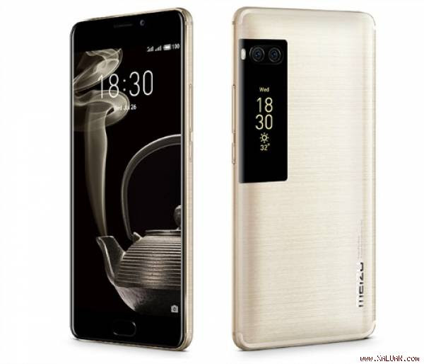  Màn hình phụ được đặt ở ngay dưới camera sau kép.