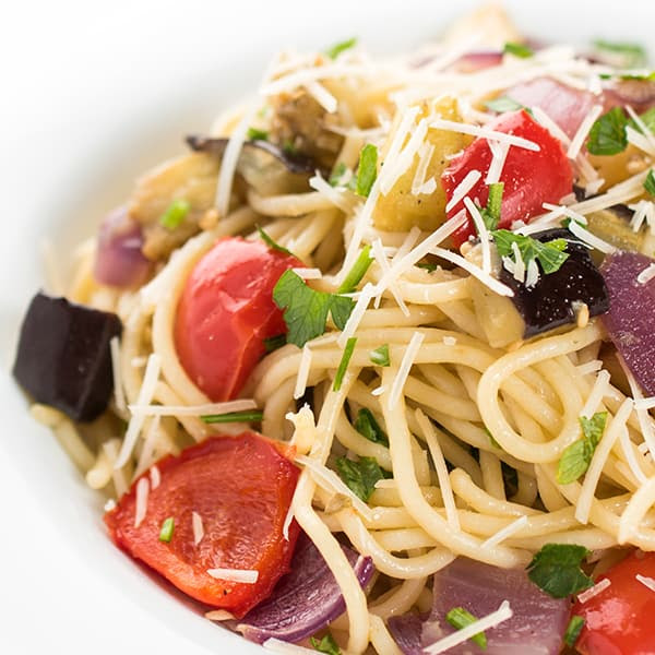 Garlic roasted vegetable pasta