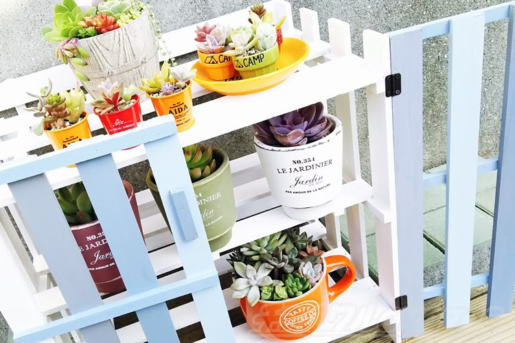 植物の為のｄｉｙ Vol 9 １００均すのこ棚に４色ペンキを塗った両開き扉をつけて Pop Simpleラックが完成です