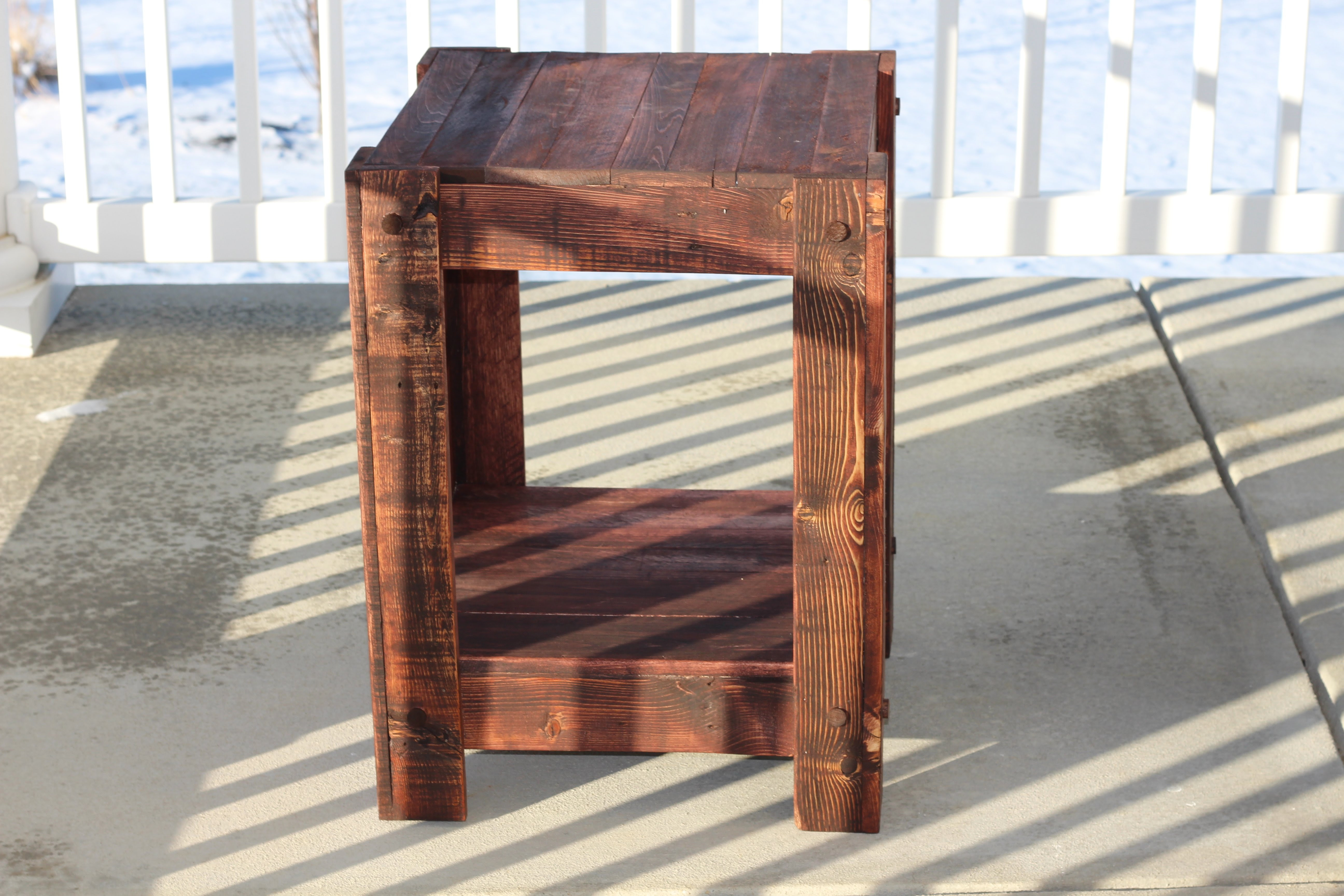 Ana White End table made from pallets (plans included 